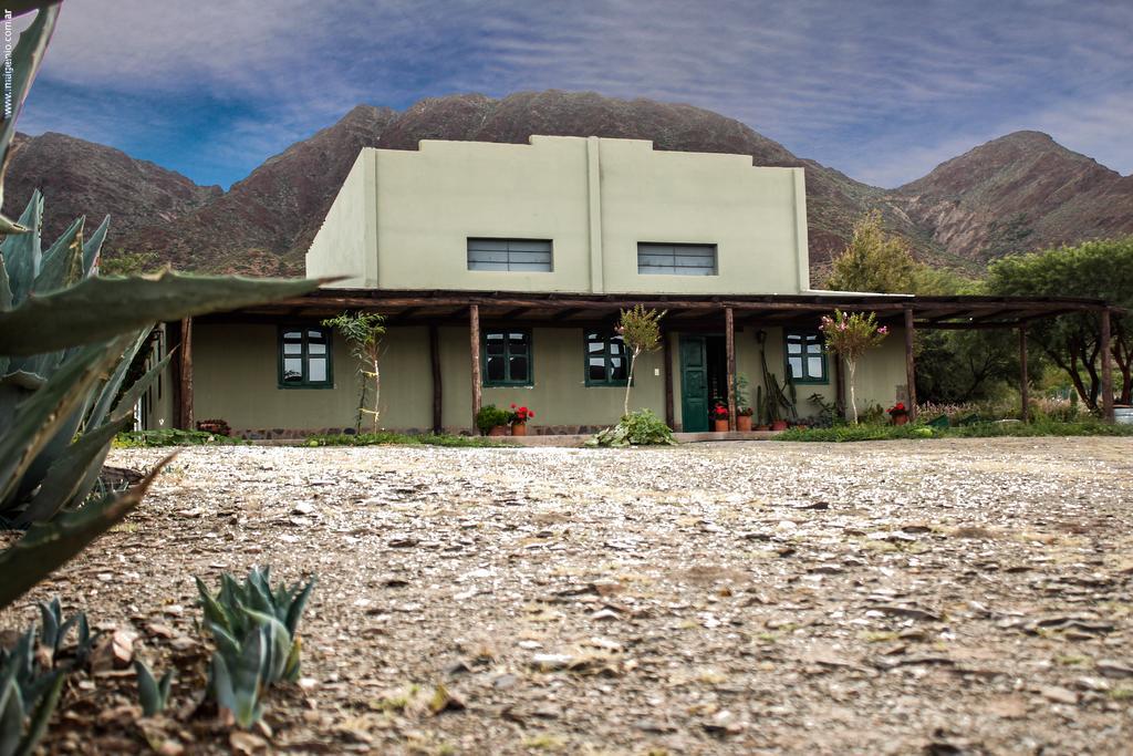 Miraluna Bodega Boutique Cachí Buitenkant foto