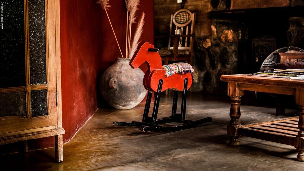 Miraluna Bodega Boutique Cachí Buitenkant foto