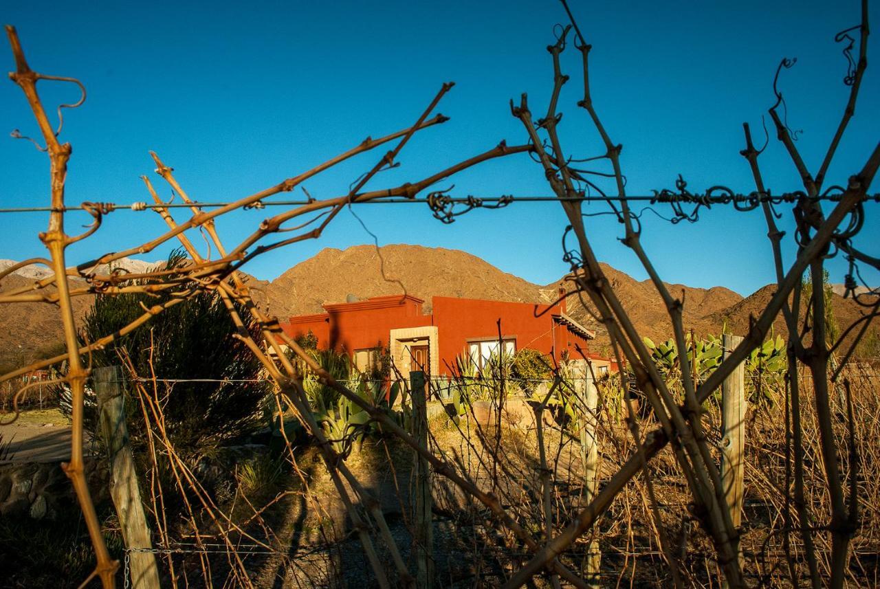 Miraluna Bodega Boutique Cachí Buitenkant foto
